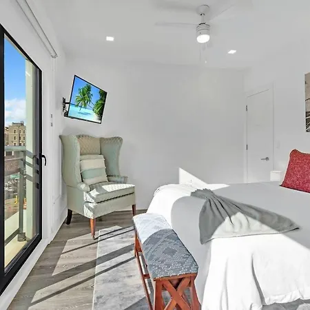 2 Bedroom 1 Bathroom Free Parking Dwntwn Newark Exterior photo